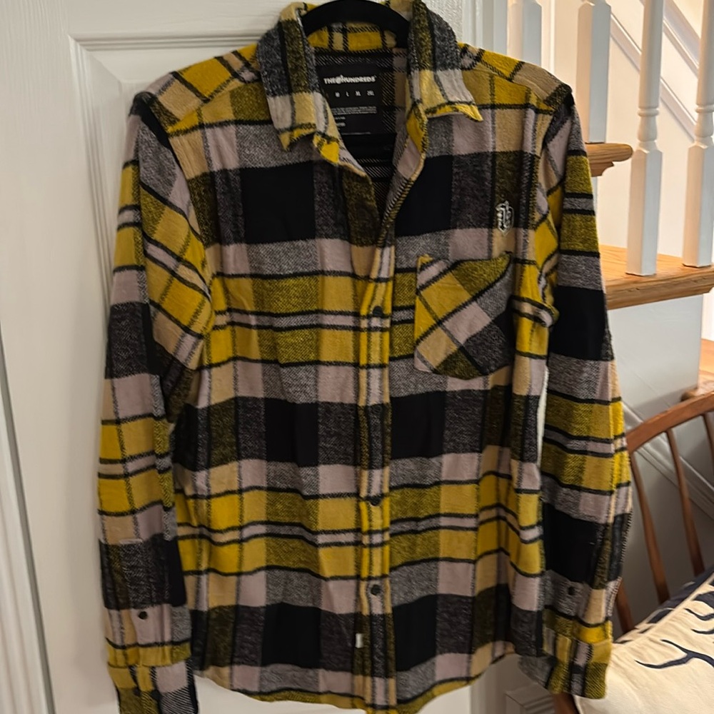 Men’s flannel button up shirt